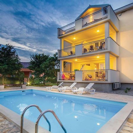 Beautiful Apartment In Pinezici With Wifi 外观 照片