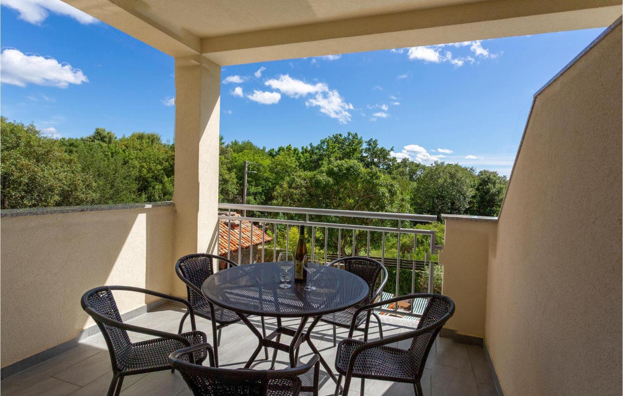 Beautiful Apartment In Pinezici With Wifi 外观 照片
