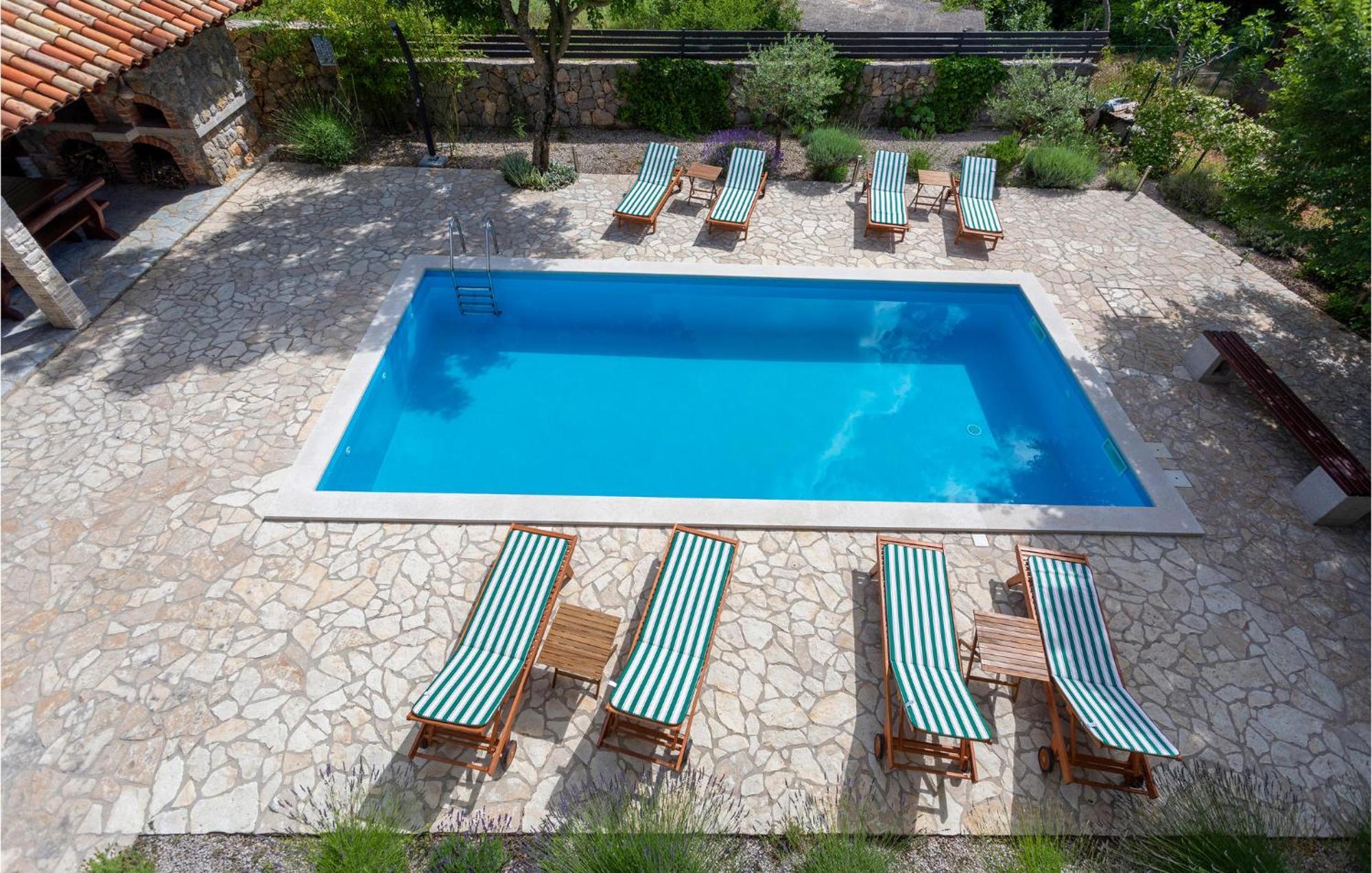 Beautiful Apartment In Pinezici With Wifi 外观 照片